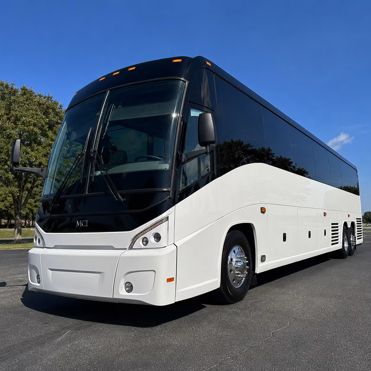 charter buses for large group wine tours from sugar land to the texas hill country