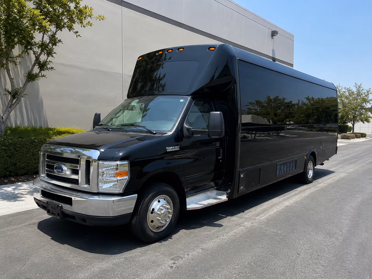 party bus rentals for sugar land high school proms