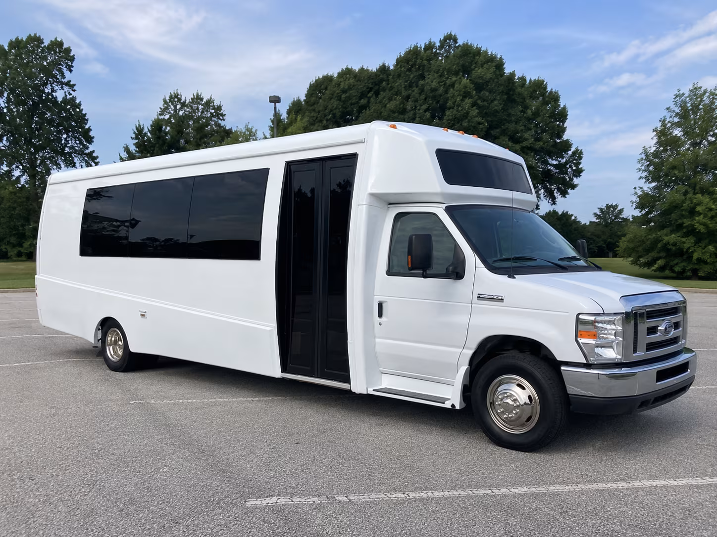 sugar land 18 passenger party bus