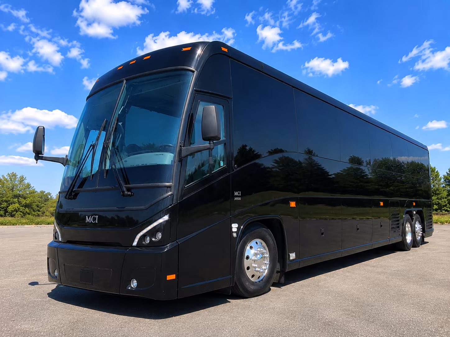 sugar land charter bus rentals for long distance corporate group travel